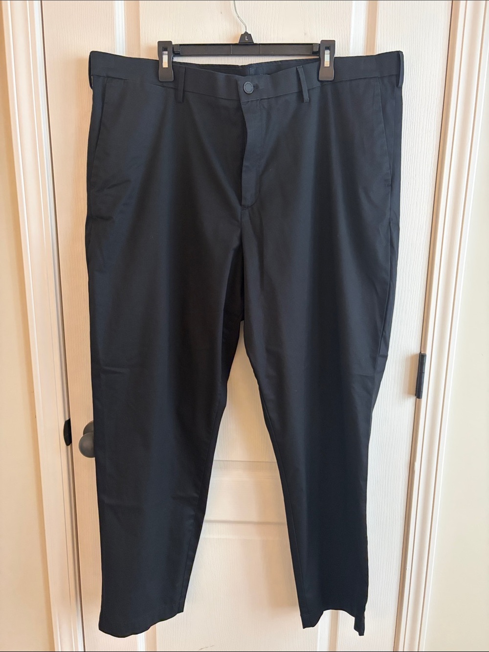 Banana Republic Men's Black Flat Front Dress Pants Slim Fit 42x32 EUC